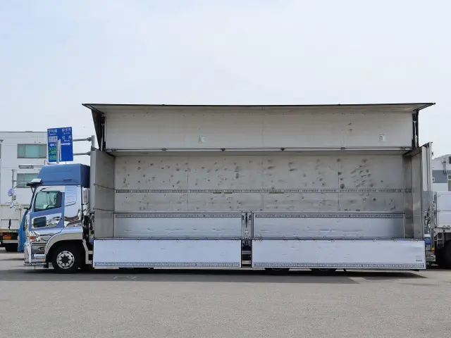 ＵＤ クオン QPG-CG5ZA(8x4)の写真5