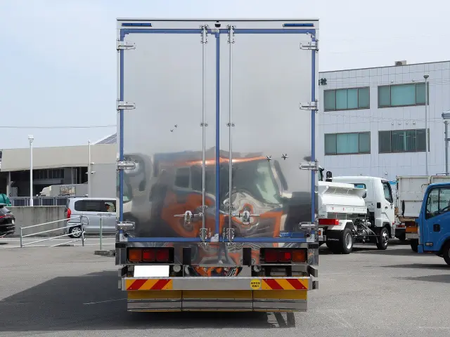 ＵＤ クオン QPG-CG5ZA(8x4)の写真9