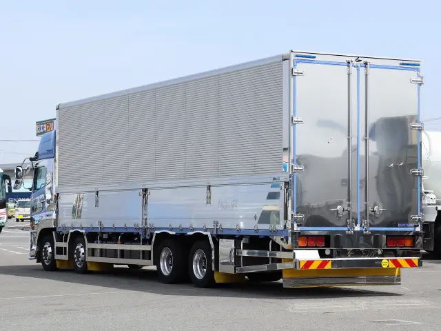 ＵＤ クオン QPG-CG5ZA(8x4)の写真10