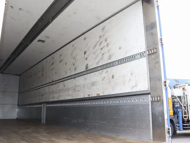 ＵＤ クオン QPG-CG5ZA(8x4)の写真14