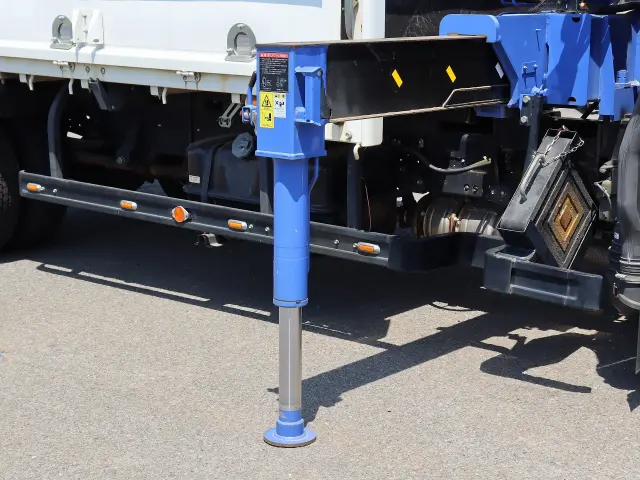 いすゞ エルフ TPG-NPR85N(2WD)の写真11