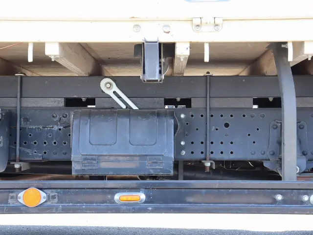いすゞ エルフ TPG-NPR85N(2WD)の写真20