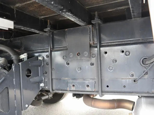 いすゞ ギガ 2PG-CYJ77D(8x4)の写真21