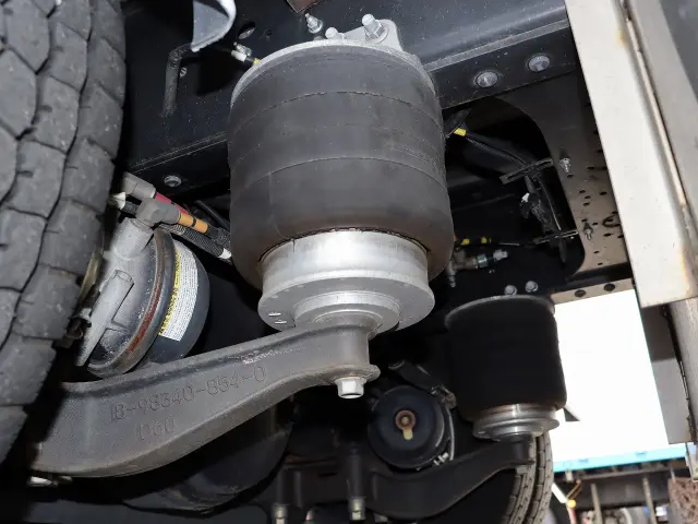 いすゞ ギガ 2PG-CYJ77D(8x4)の写真22