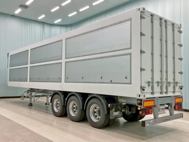 当該車両は 40フィートの海コントレーラにムービングフロアーを積載しています。|トレクス  CTB34004の写真1