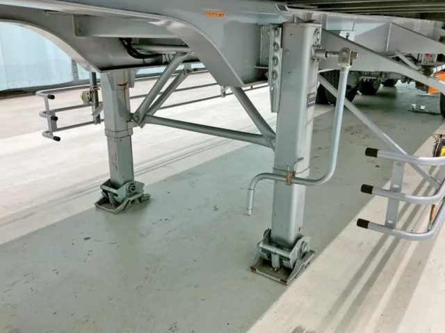 脚は手動式です。|トレクス  CTB34004の写真31