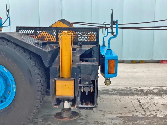 アウトリガー右前の状態です。|コベルコ  EZ03の写真34