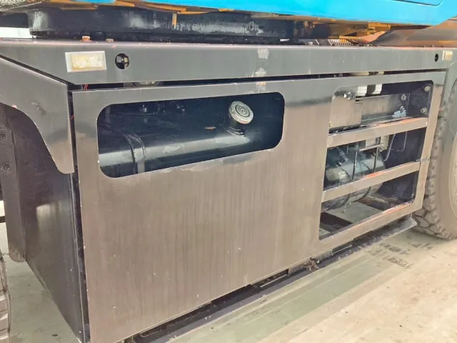 燃料タンクは、300Lです。|コベルコ  EZ03の写真37