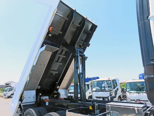 日野 プロフィア 2DG-FS1AGE(6x4)の写真9