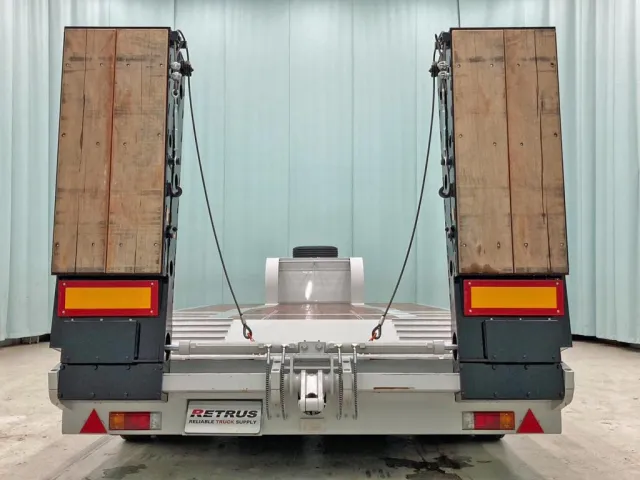 オートスライド機能付きです。(歩みを広げた状態です)|トレクス  PLR430CNの写真18