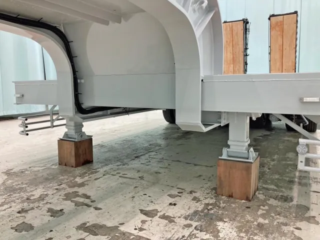 脚は手動式です。|トレクス  PLR430CNの写真23