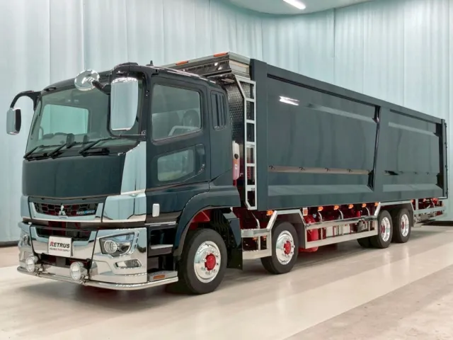 フロント周り、メッキパーツで飾っています。|三菱 スーパーグレート 2KG-FS70HZの写真1