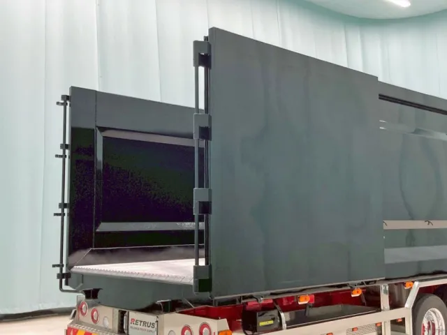 リヤゲートは片開き式です。|三菱 スーパーグレート 2KG-FS70HZの写真26