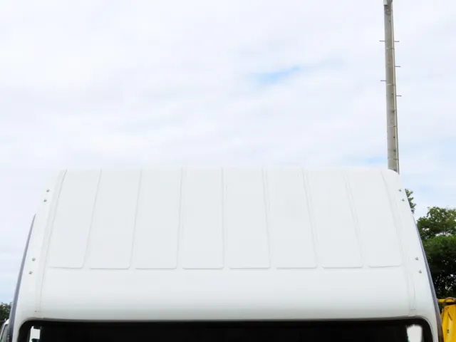 三菱 キャンター 2PG-FEB90(2WD)の写真27