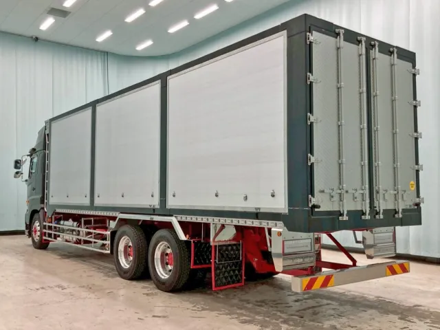 日野 プロフィア 2DG-FS1AHEの写真3