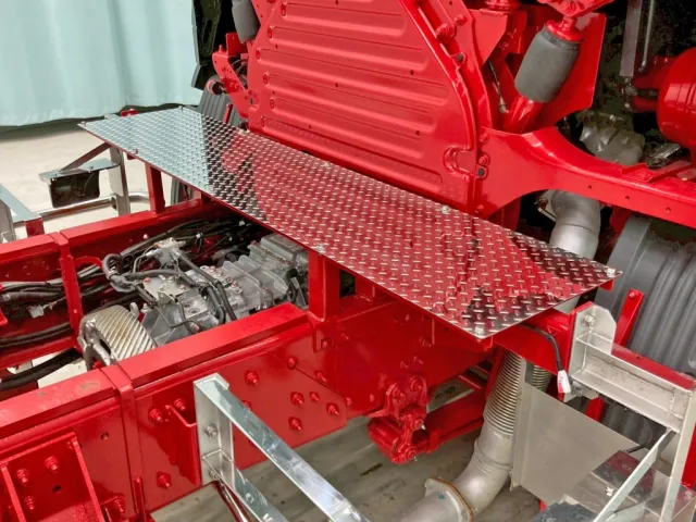 踊り場付きです。|日野 プロフィア 2DG-FS1AHEの写真22