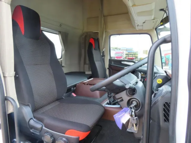 ハイルーフキャビンです。|日野 プロフィア 2DG-FS1AJEの写真6