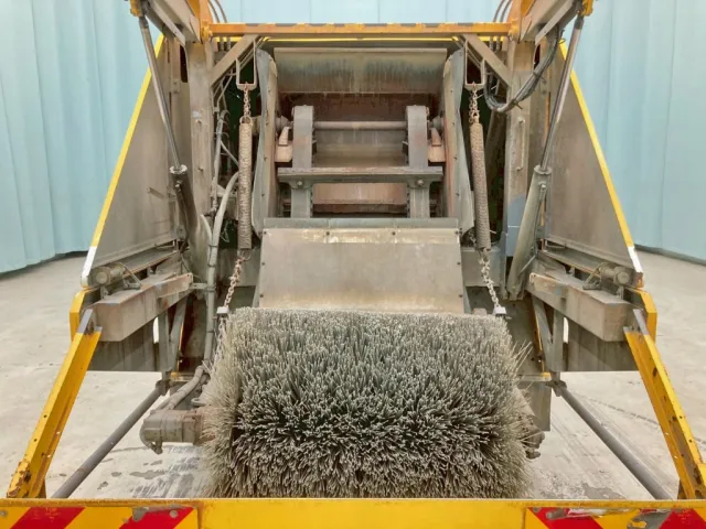 いすゞ フォワード TKG-FRR90T2改(2WD)の写真17