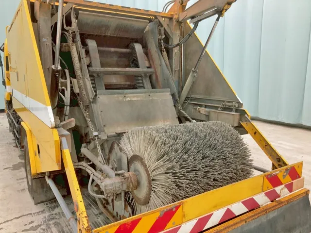 いすゞ フォワード TKG-FRR90T2改(2WD)の写真18