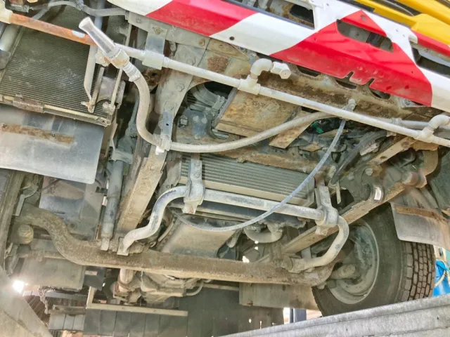 下回りの状態です。(前方より1枚目)|いすゞ フォワード TKG-FRR90T2改(2WD)の写真34