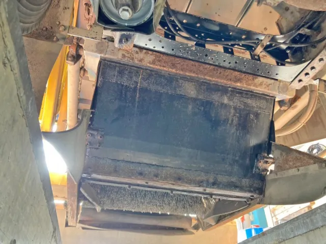 下回りの状態です。(前方より7枚目)|いすゞ フォワード TKG-FRR90T2改(2WD)の写真40