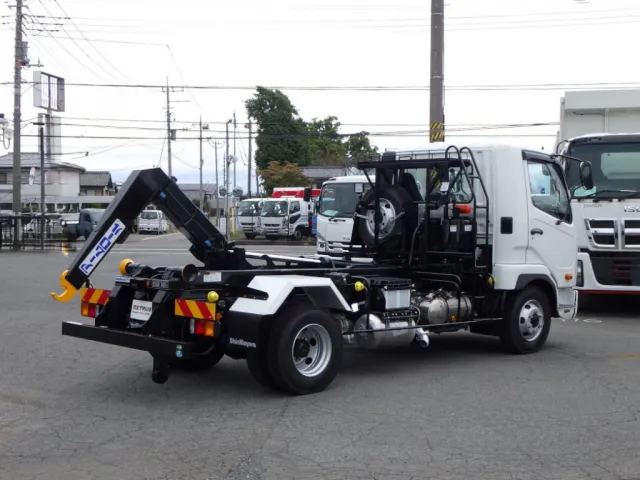 三菱 ファイター 2KG-FK72F(2WD)の写真4