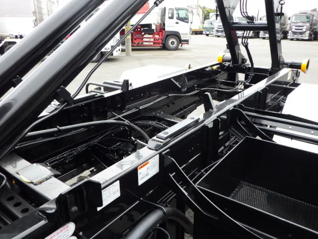 シャーシの状態です。|三菱 ファイター 2KG-FK72F(2WD)の写真11