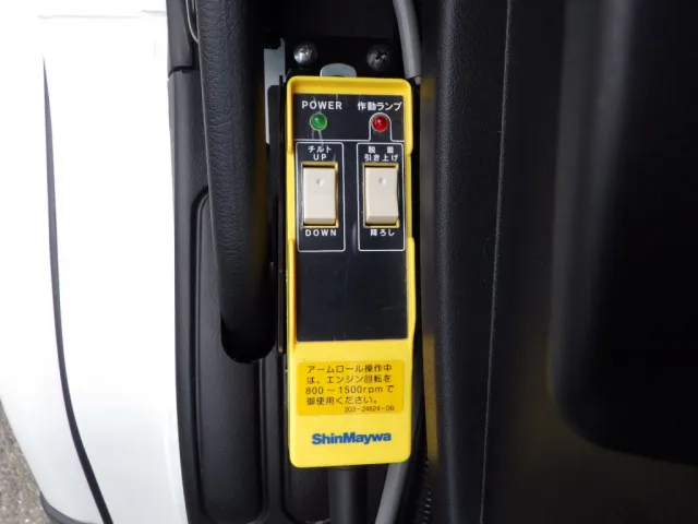 上物のコントローラーです。|三菱 ファイター 2KG-FK72F(2WD)の写真21