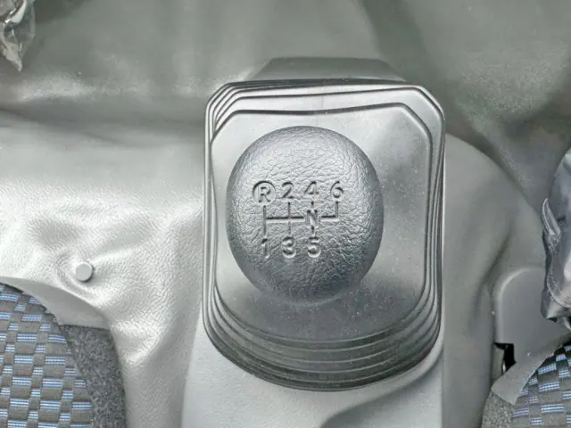 日野 デュトロ 2KG-XZU700M(2WD)の写真19