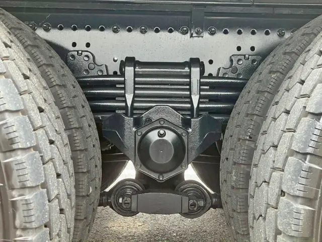 リーフサスです。|日野 プロフィア 2DG-FS1AHEの写真5