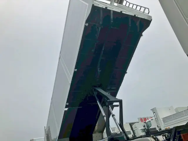 日野 プロフィア 2DG-FS1AHEの写真17