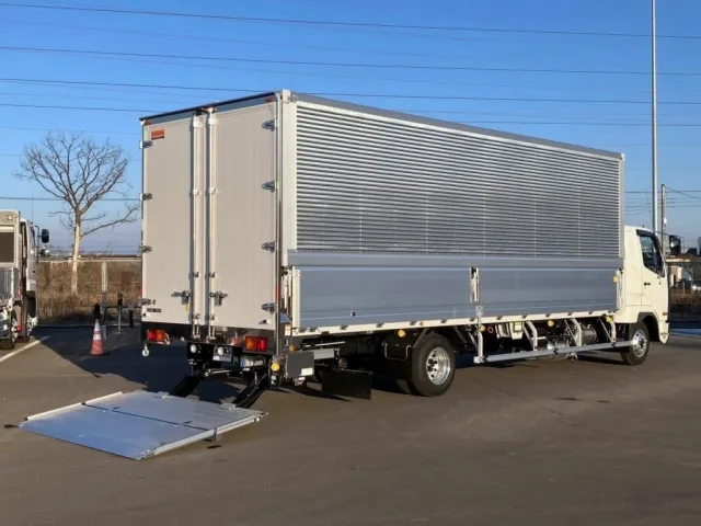 三菱 ファイター 2KG-FK65F(2WD)の写真4