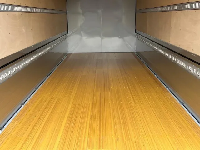 床面の状態です。|三菱 ファイター 2KG-FK65F(2WD)の写真10