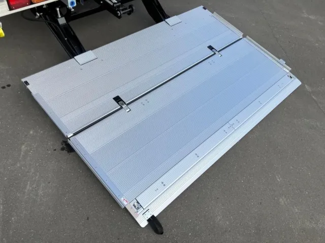 ゲート・ステージの状態です。|三菱 ファイター 2KG-FK65F(2WD)の写真13