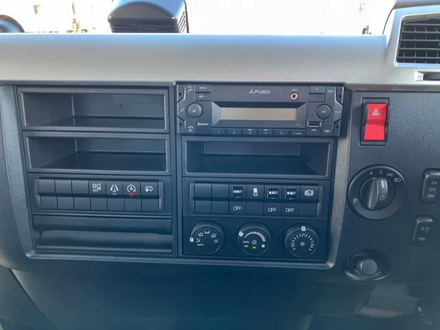 インパネの状態です。|三菱 ファイター 2KG-FK65F(2WD)の写真20