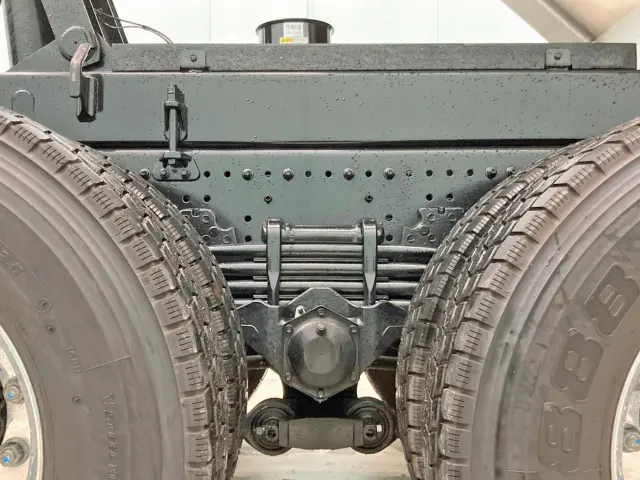 日野 プロフィア 2DG-FS1AJE(6x4)の写真6