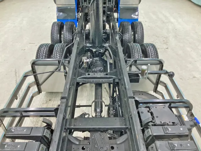 日野 プロフィア 2DG-FS1AJE(6x4)の写真15