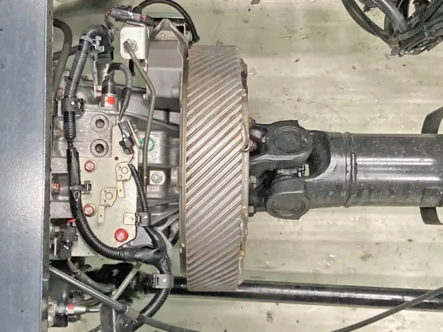 日野 プロフィア 2DG-FS1AJE(6x4)の写真16