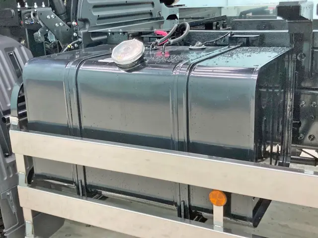 日野 プロフィア 2DG-FS1AJE(6x4)の写真22