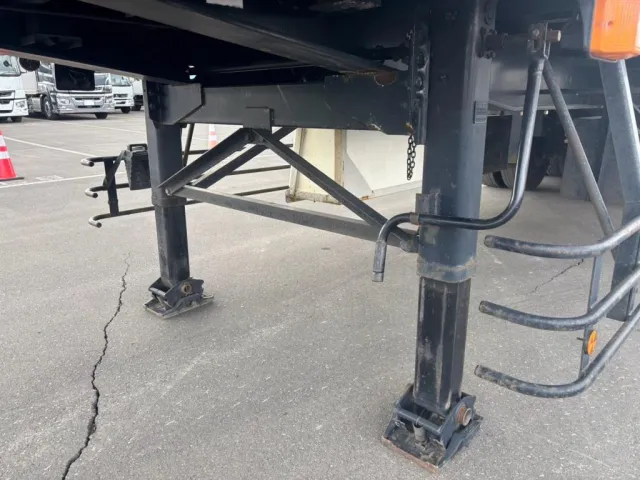 脚は手動式です。|東邦  TF36H2N3Sの写真16