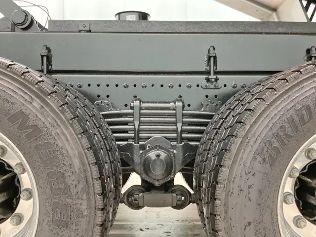 日野 プロフィア 2DG-FS1AHE(6x4)の写真5