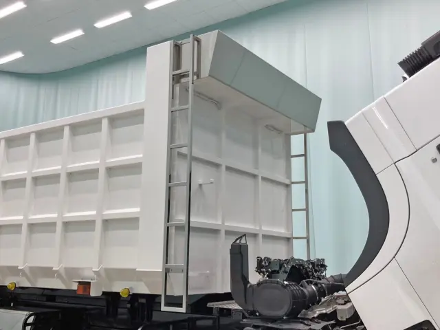 日野 プロフィア 2DG-FS1AHE(6x4)の写真11