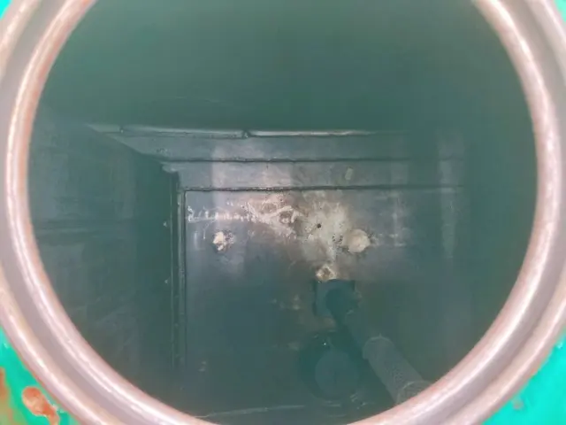 タンク内部の状態です。(前方より6室目)|東邦 東邦 TT28J9C2改の写真15