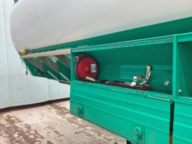 助手席側消火器欠品しています。|東邦  TT28J9C2改の写真23