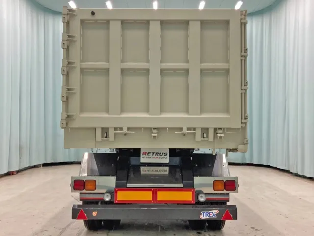 リヤ周りの状態です。|トレクス  PFB34112の写真9