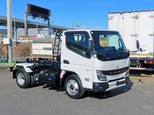 三菱 キャンター 2RG-FBAV0(2WD)の写真2