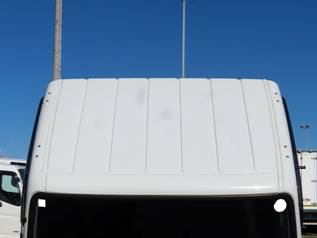 三菱 キャンター 2RG-FBAV0(2WD)の写真17