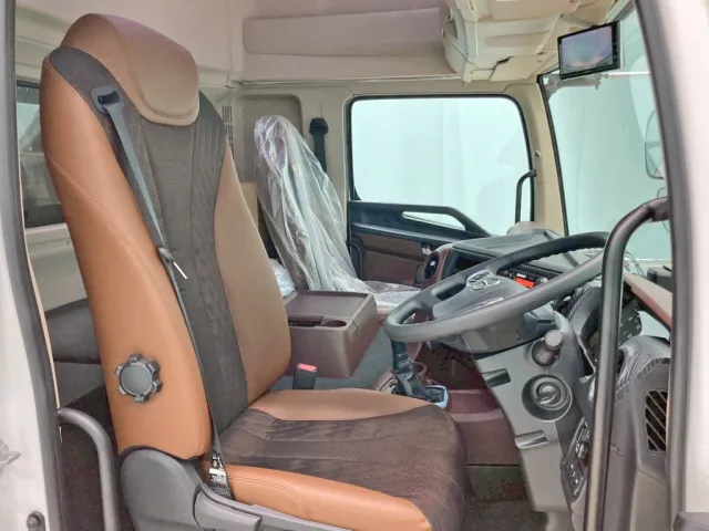 ハイルーフキャビンです。|日野 プロフィア 2DG-FR1AHCの写真7