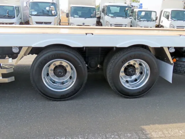 アルミホイールです。|三菱 スーパーグレート 2PG-FS80VZの写真23