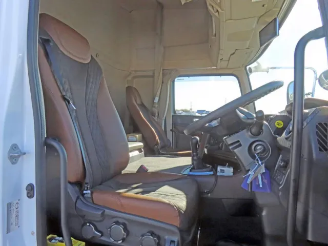 ハイルーフキャビンです。|日野 プロフィア 2DG-FS1AHEの写真6